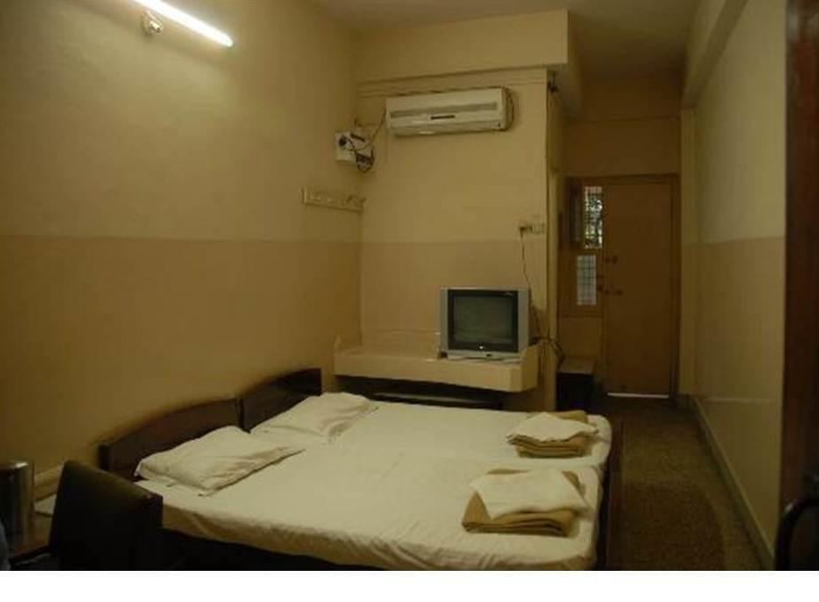Hotel Anand Vihar Bangalore Esterno foto